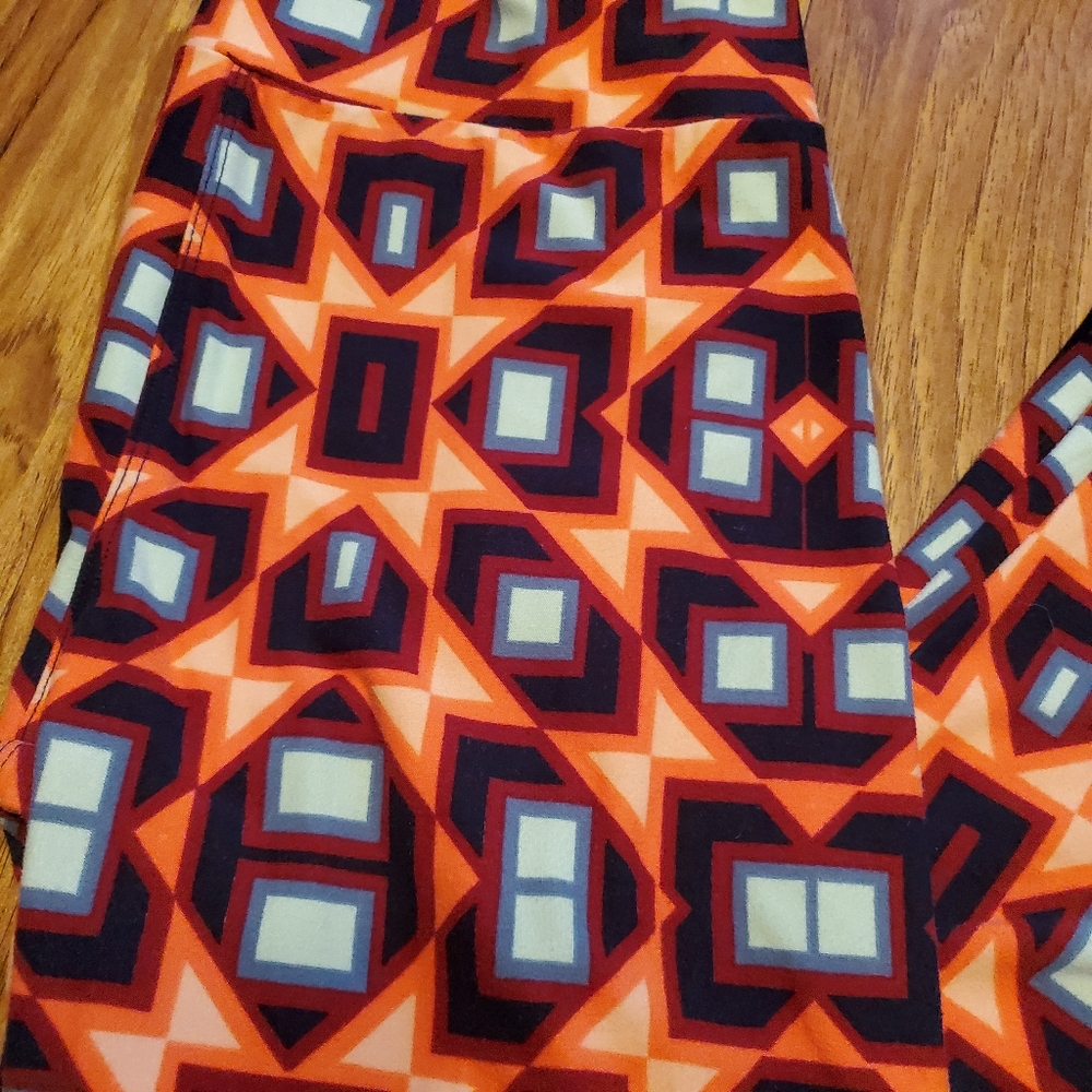 🔵 HP!🎉 LuLaRoe OS Kaleidoscope Leggings One Size - Picture 2 of 6